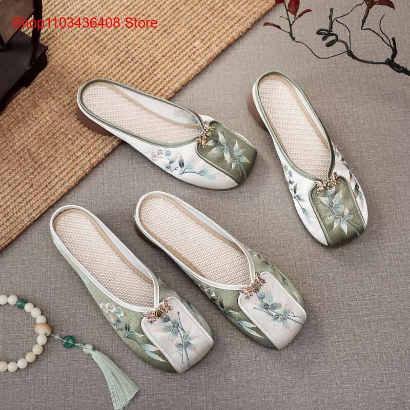 New Embroidered Slippers for H - огляд і ціна The Ethnic Fashion