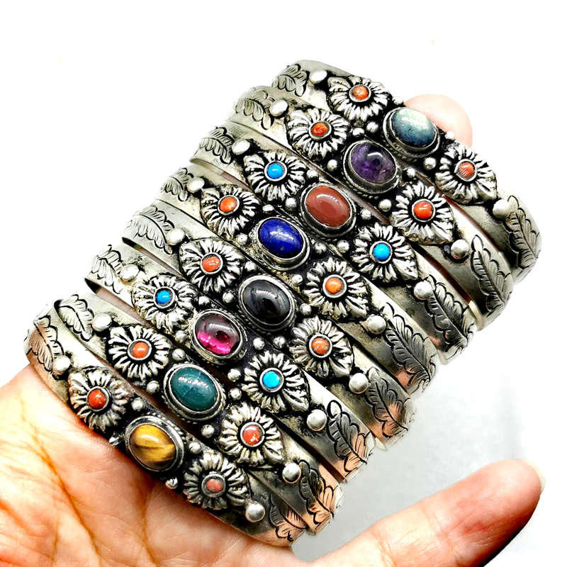 BB-398 Nepal Vintage Open Cuff - огляд і ціна Ethnic Fashion Com