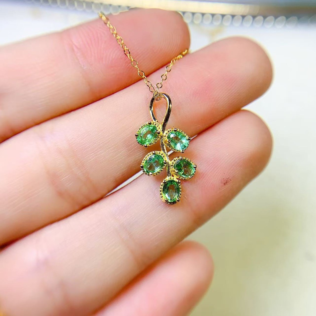 Opulent Genuine Emerald S925 S - огляд і ціна Ethnic Fashion Designer